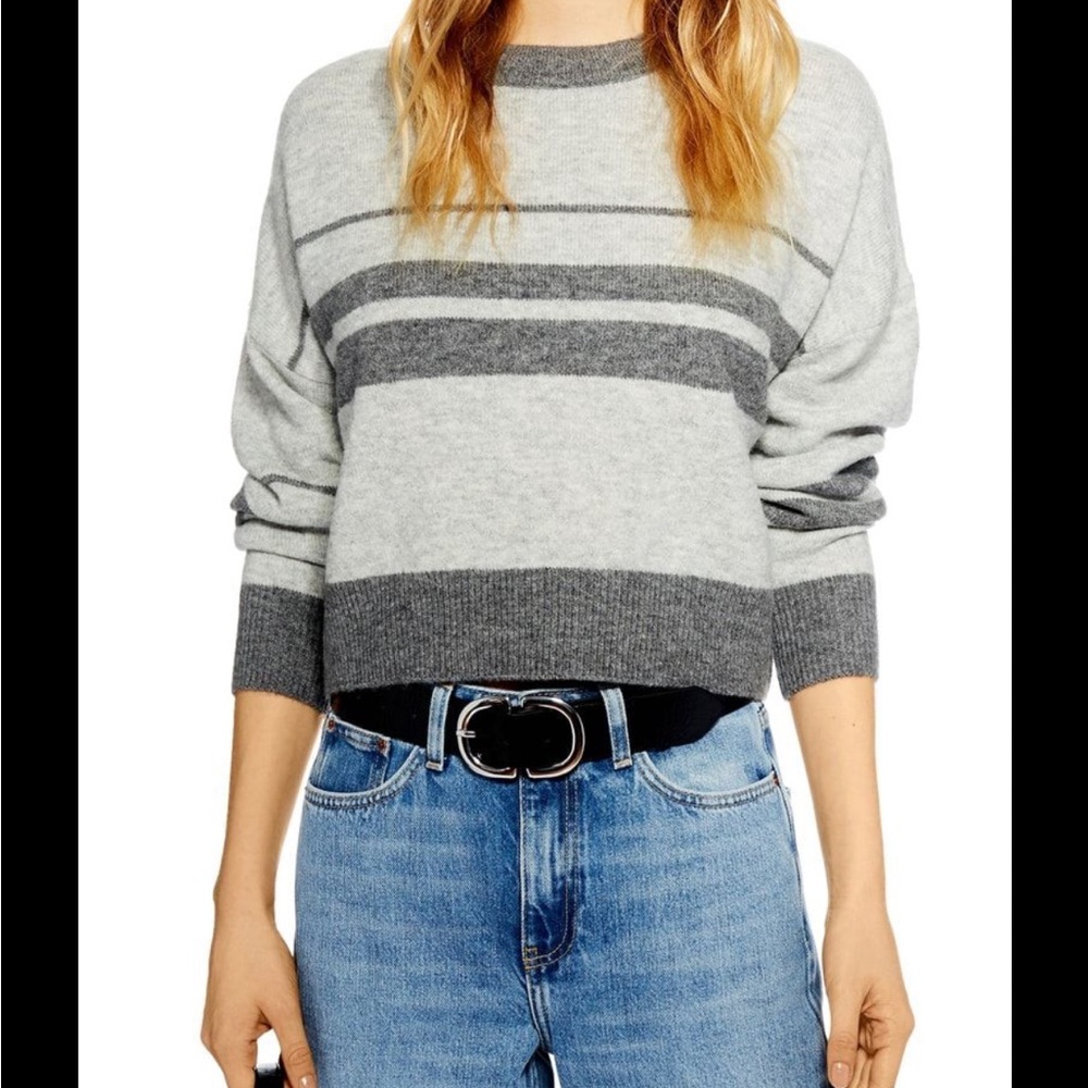 Top shop knit grey cropped striped sweater size 6